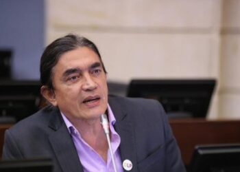Gustavo Bolívar revela supuesta reunión entre Roy Barreras, Daniel Quintero y la presidenta de la Colombia Humana