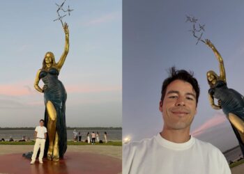 Hijo de Sofía Vergara visitó la estatua de su madre en el Gran Malecón