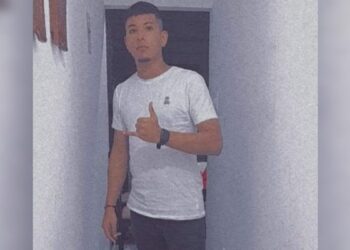 Hombre fue asesinado de siete tiros cuando veía un partido de fútbol con su cuñado