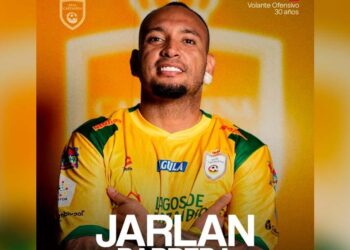 Jarlan Barrera fue oficializado como nuevo jugador del Real Cartagena