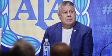 Justicia argentina impide nueva salida del país del presidente de AFA, Claudio Tapia