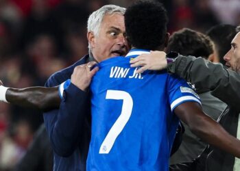 Kompany dice que la actitud de Mourinho ante Vinicius es lo más grave del caso Prestianni