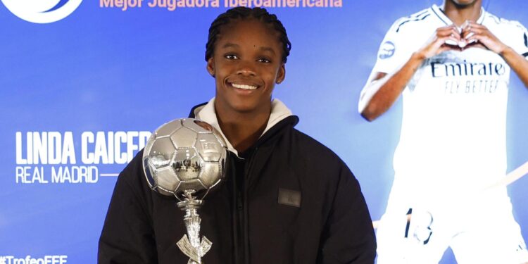 Linda Caicedo, elegida mejor jugadora iberoamericana del 2025 por EFE