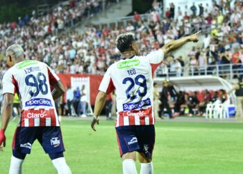 Los ocho clubes grandes del fútbol colombiano exigen cambiar el reparto de los derechos de TV