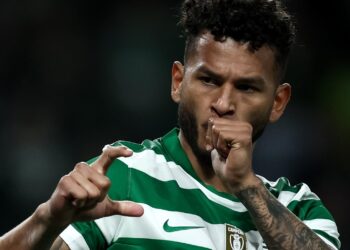 Luis Suárez, gran protagonista de la victoria del Sporting: marcó doblete