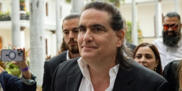 Medios venezolanos reportan la captura de Alex Saab: operativo habría sido con apoyo del FBI