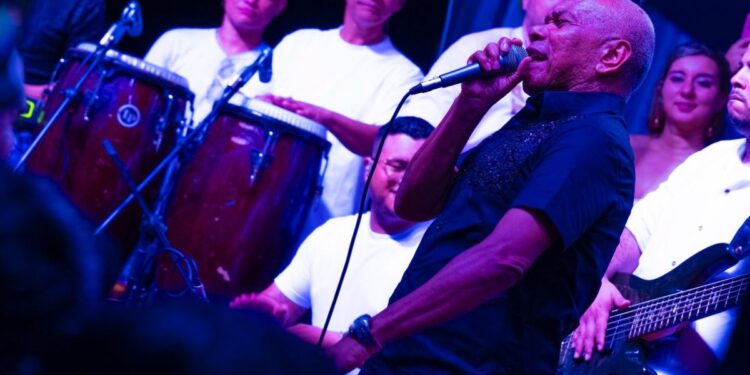 Miguel Morales se iría del país si gana la izquierda en las elecciones