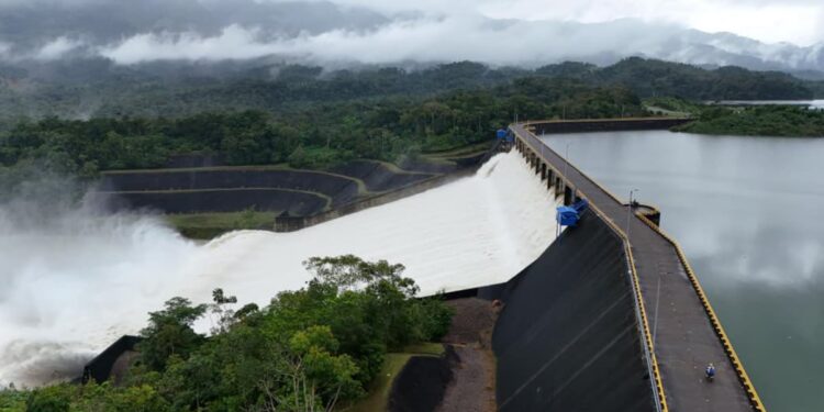 “No es cierto que se bote agua (en Urrá) para usar gas caro”: Acolgen responde a señalamientos sobre operación de embalses