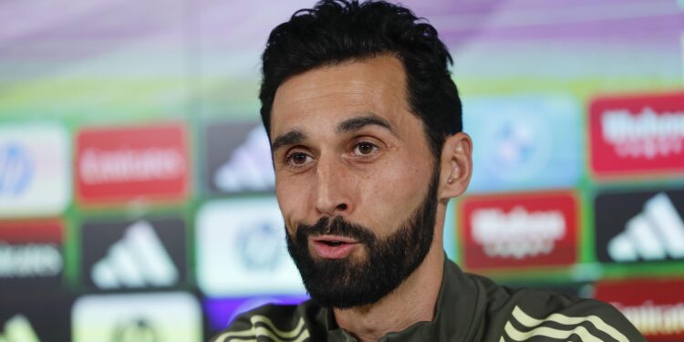 "No podemos poner a la víctima de provocador", Arbeloa sobre Vinicius