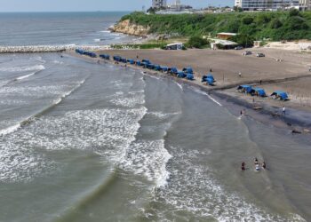 Por frentes fríos, Dimar prohibió el ingreso de bañistas y otras actividades en playas del Atlántico