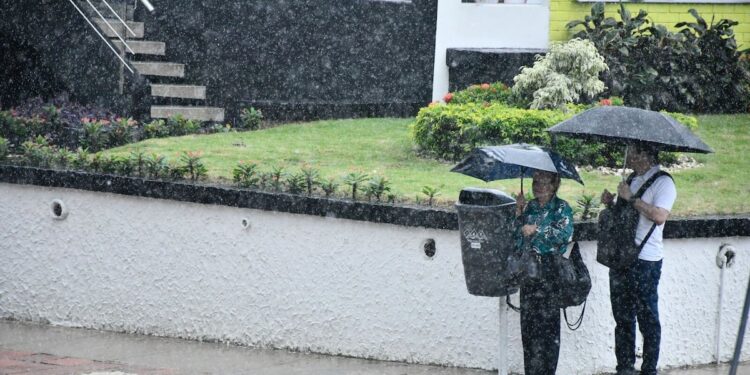 Por segundo día consecutivo, Barranquilla amanece con fuertes lluvias generadas por el fenómeno frente frío