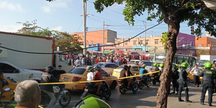 Sicarios acribillan de 14 disparos a un mototaxista en pleno centro de Barranquilla