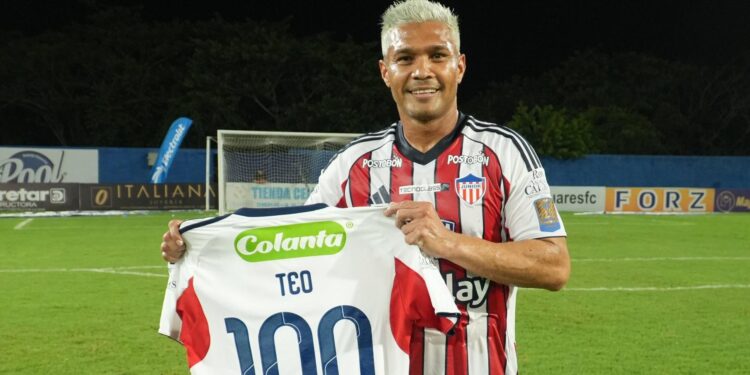 Teo Gutiérrez, una alegría en medio del dolor por el fallecimiento de su abuelo