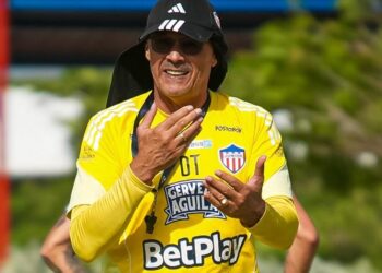 “Todavía no nos han hecho un gol donde los rivales hagan 20 pases": Alfredo Arias