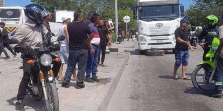 Un grave accidente de tránsito dejó un motociclista muerto en la avenida Murillo, Soledad