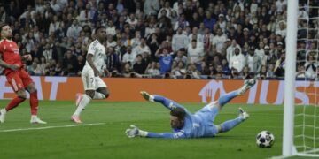 Vinicius volvió a bailar y Real Madrid aseguró su paso a octavos