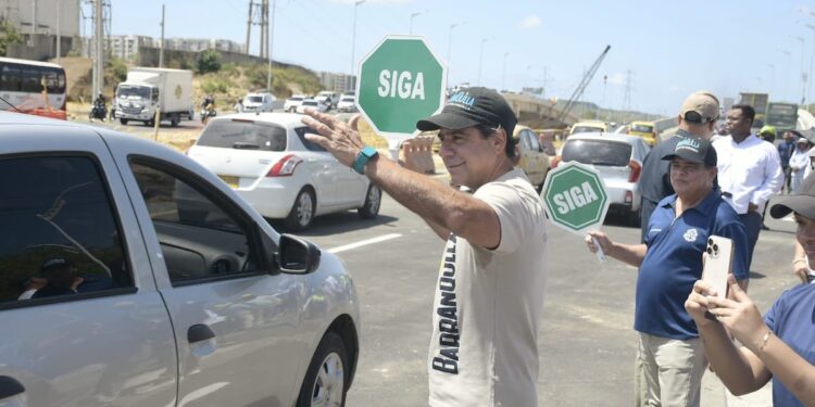 Adiós a los trancones: habilitan segundo puente en Alameda del Río