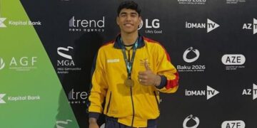 Ángel Barajas, campeón en barras paralelas de la Copa Mundo de gimnasia artística