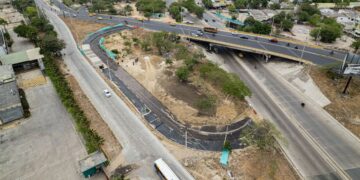Avanza construcción de acceso vehicular en el puente Simón Bolívar en Soledad