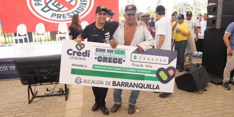 Barranquilla acompaña a pequeños comerciantes para avanzar hacia su crecimiento y formalización