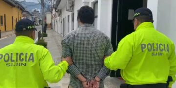 Capturan a hombre señalado de suplantar identidades con falsificación de huellas para sacar créditos bancarios