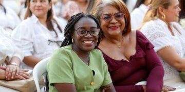 Con arte, orgullo y reconocimiento, Soledad vivió una doble celebración enmarcada en el aporte de las mujeres en sus 212 años de aniversario