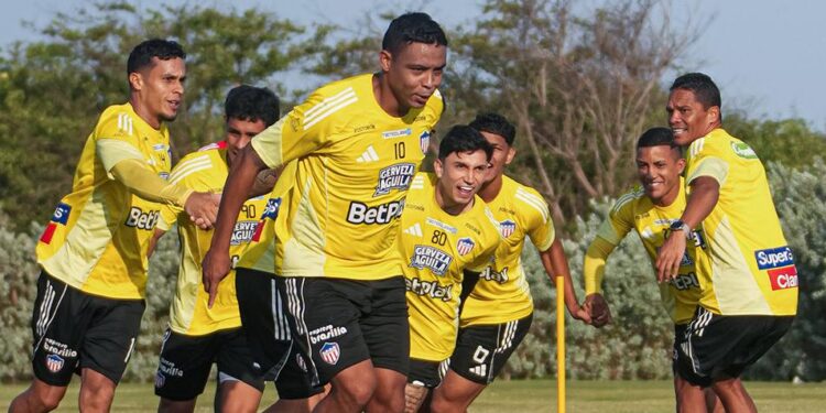 Con la obligación de recuperarse, Junior recibe en el Romelio al Fortaleza
