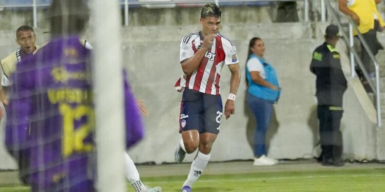 "El profe me dijo que le pegara al arco, me animé y gracias a Dios entró”: Sarmiento