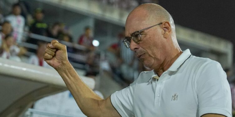 “Hoy, más que nunca, creo que vamos a ir por el campeonato”: Alfredo Arias