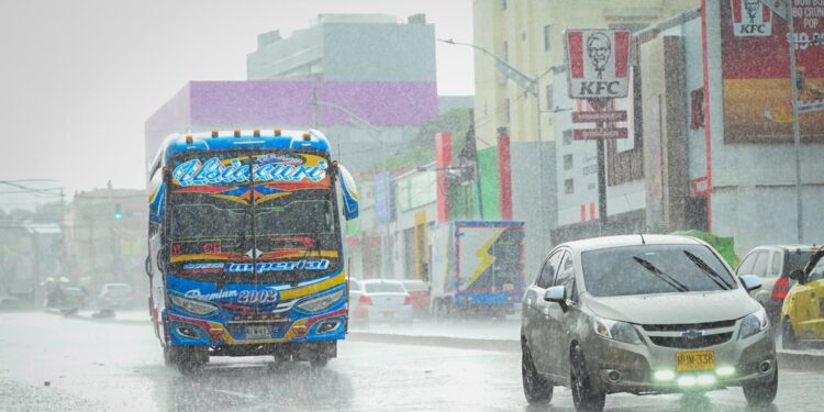 Ideam prevé fuertes lluvias para este fin de semana en diferentes ciudades del país