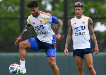 James Rodríguez y Luis Suárez, titulares con Colombia ante Croacia