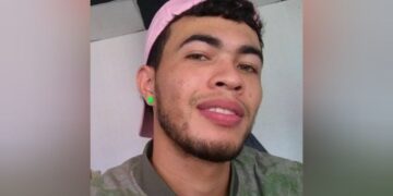 Joven fue asesinado a bala cuando ingresaba a su casa en Ciudad Modesto