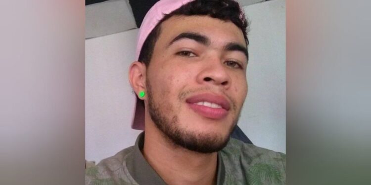 Joven fue asesinado a bala cuando ingresaba a su casa en Ciudad Modesto