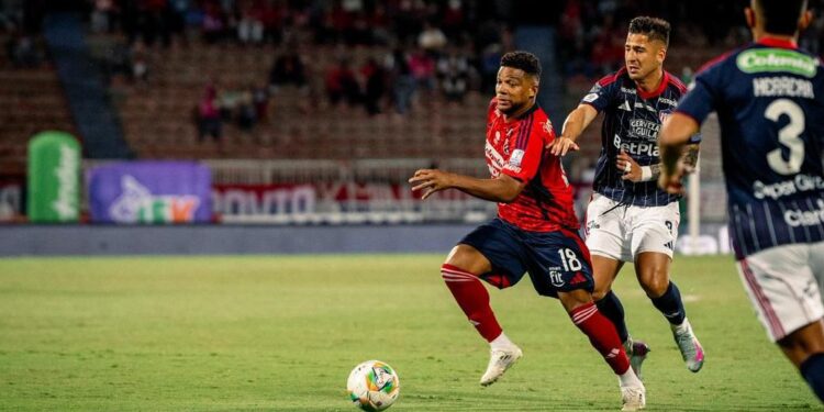 Junior, una coladera total en defensa... y viene Palmeiras