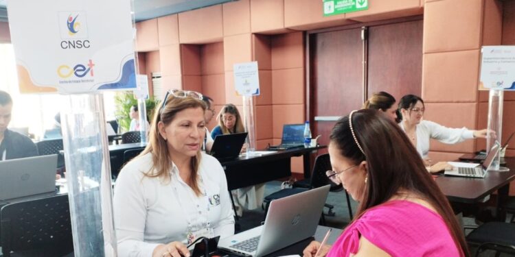 La Comisión Nacional del Servicio Civil ofrece 1.573 vacantes en entidades públicas: hay trabajos con salario de $11 millones