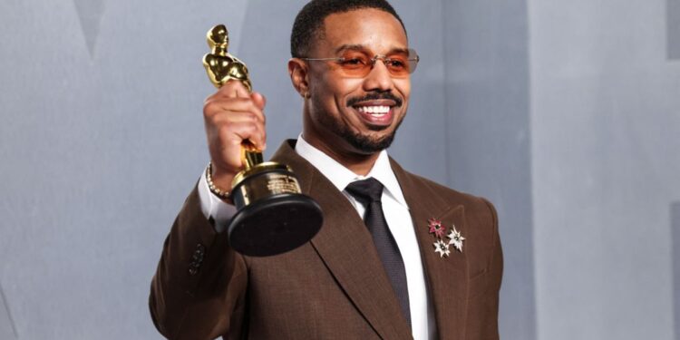 La particular manera en la que Michael B. Jordan celebró su Oscar