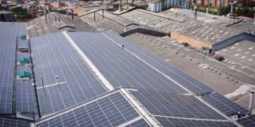 Lafayette impulsa la transición energética en la industria textil con más de 3.500 paneles solares