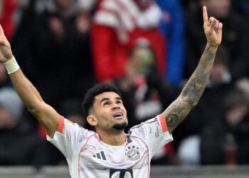 Luis Díaz, protagonista en el empate 1-1 del Bayern Múnich : gol y expulsión