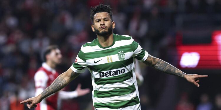 Luis Suárez, mejor delantero y jugador de la Liga de Portugal por segundo mes seguido