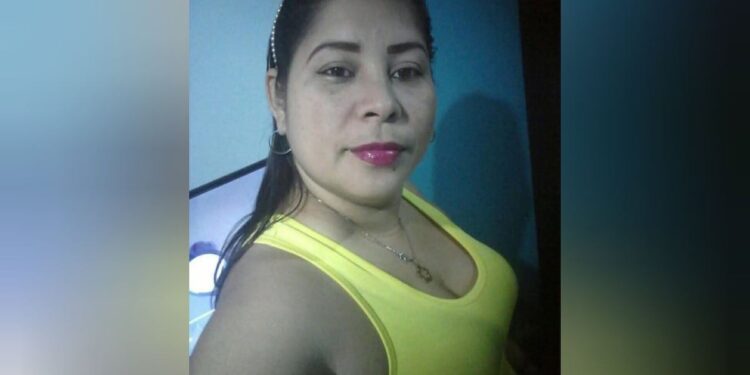 Mujer resulta herida por arma de fuego tras oponerse a un robo en Villa Angelita, Soledad