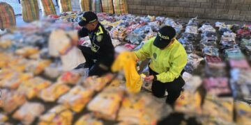 Policía Fiscal y Aduanera incautó 12.000 unidades de confecciones ilegales: 1.000 de ellas eran camisetas de la ‘tricolor’