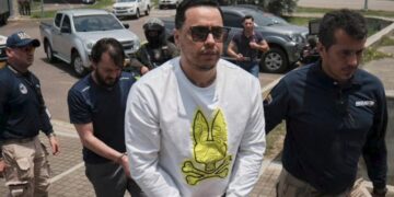 Primicia: familiares de más de 130 víctimas de alias Castor son citados para socializar una posible “rebaja de pena”