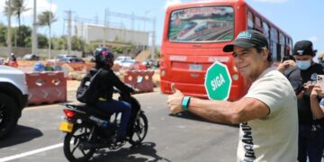 Segundo puente del intercambiador vial “se traduce en calidad de tiempo con sus familias”
