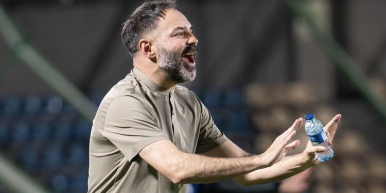 Técnico del Pasto dice que lo de Morelos fue "agresión" y debieron expulsarlo