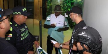 Tocando a la puerta de su casa, Alcaldía de Barranquilla y Policía refuerzan prevención contra el hurto a residencias – Alcaldía de Barranquilla, Distrito Especial, Industrial y Portuario