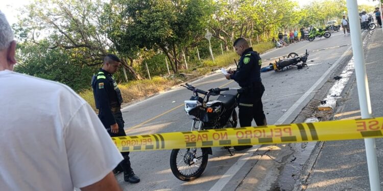 Tragedia vial en La Playa: choque de motos deja un hombre muerto y tres heridos