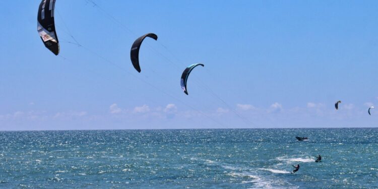 Viento, sol y emociones en la jornada dominical del Salinas Fest