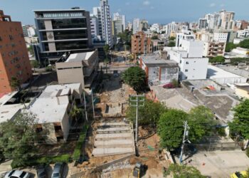 avanza ampliación a tres carriles – Alcaldía de Barranquilla, Distrito Especial, Industrial y Portuario