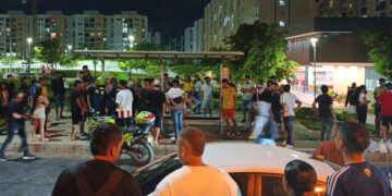 ¡Ataque sicarial en Alameda del Río! Asesinan a hombre en paradero de buses