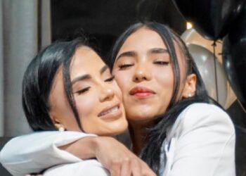 ¿Hija de Karina García ahora hará contenido para adultos? Esto dijo en su live